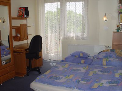 bedroom_b10.jpg